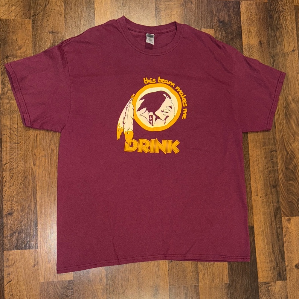 Washington Redskins Graphic Tee (men’s size XL)